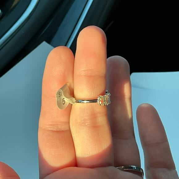 Bomb Party Ring Size 5 "Stunning Radiance" - Picture 2 of 7